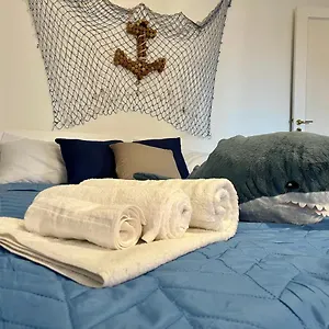 dal-genoa.hotelitalianriviera.com/